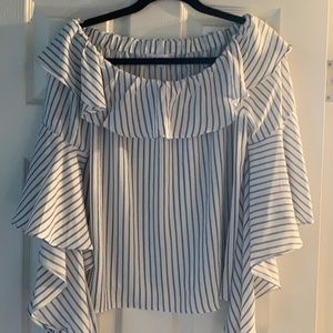 Off the shoulder blouse. Like new!!!! Size lrg